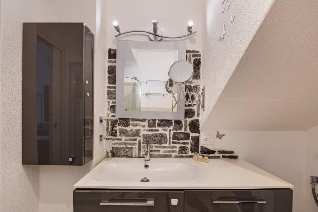 Al 37 Vista Mare E Colline Apartment Finale Ligure Luaran gambar