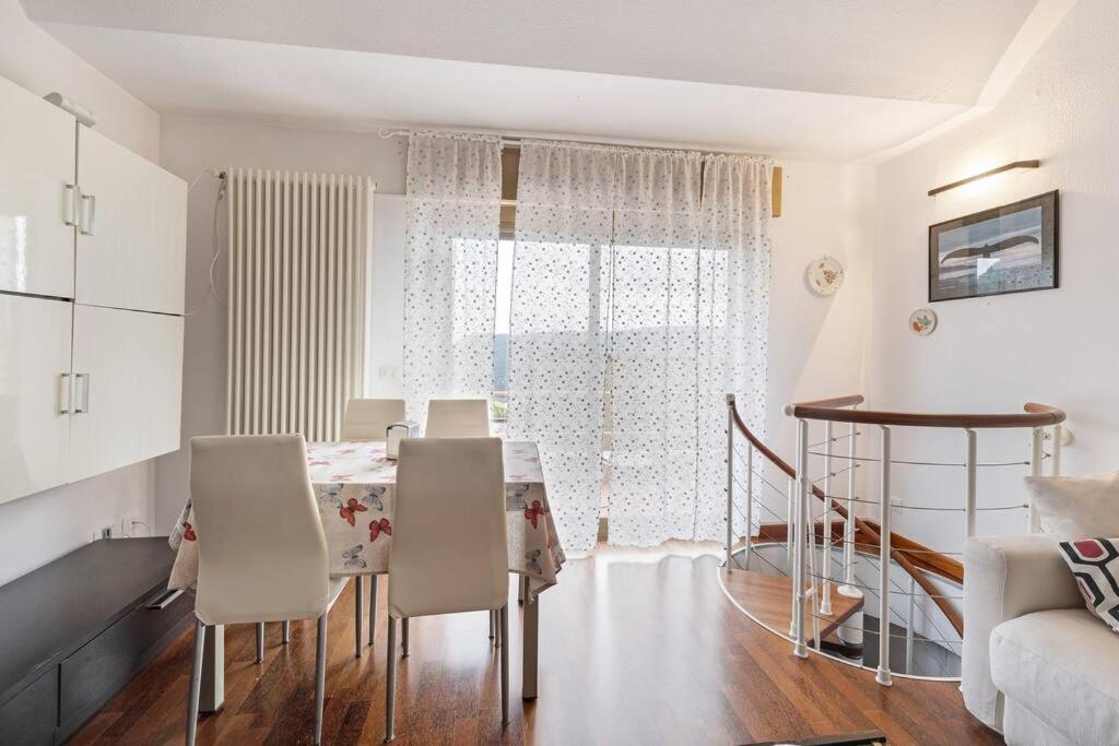 Al 37 Vista Mare E Colline Apartment Finale Ligure Luaran gambar